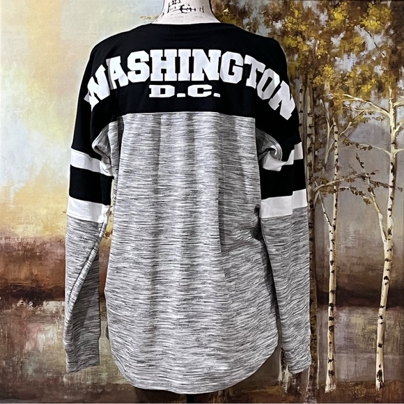 NWOT LE Washington D.C. 70% Cotton Sweatshirt - Picture 6 of 10
